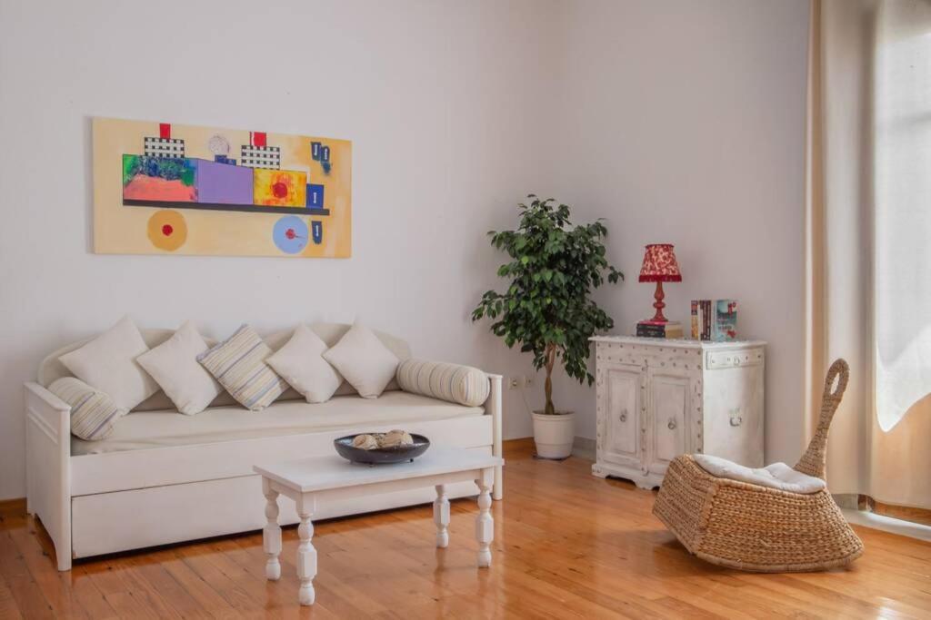Seaview Stylish Flat In Andros - Walk To Beach Andros Town Exterior foto