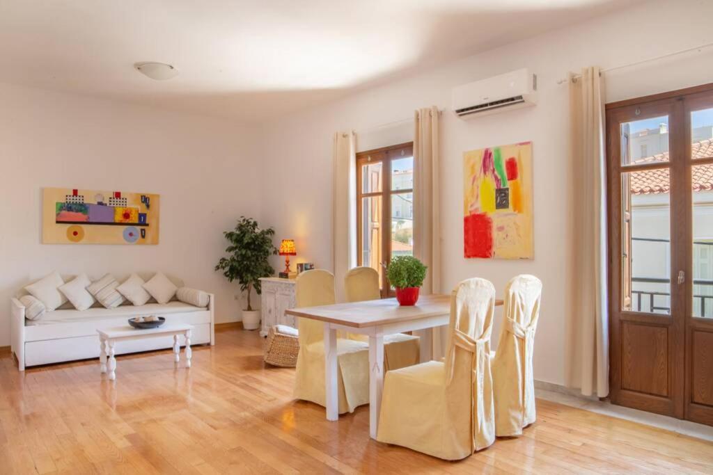 Seaview Stylish Flat In Andros - Walk To Beach Andros Town Exterior foto